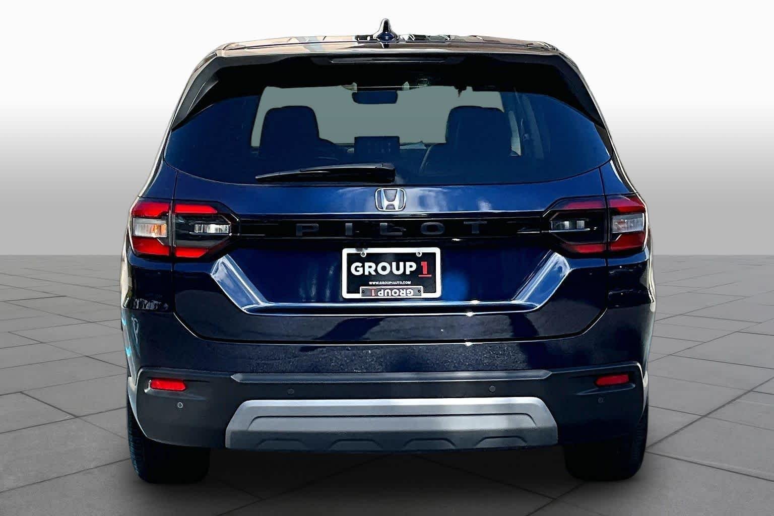 Used 2025 Obsidian Blue Pearl Honda EX-L image 5