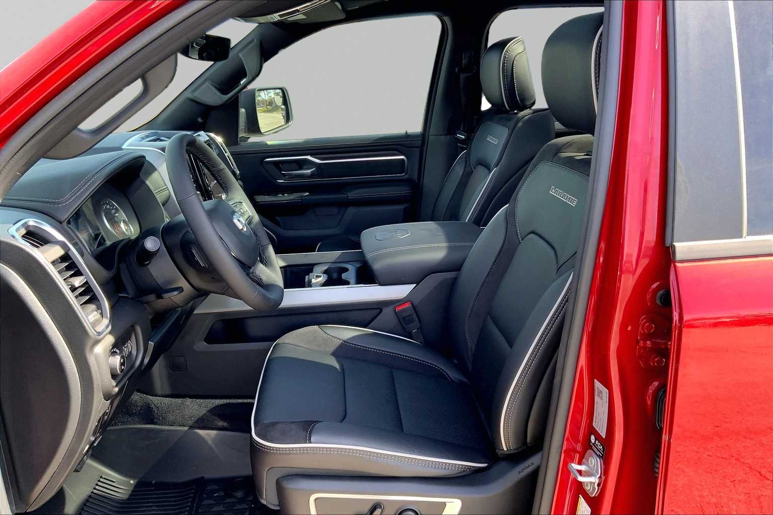 New 2026 Molten Red Pearl-Coat Exterior Paint RAM Laramie image 7