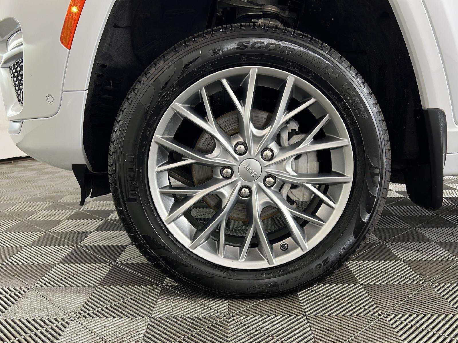 Used 2025 Bright White Clearcoat Jeep Summit image 44