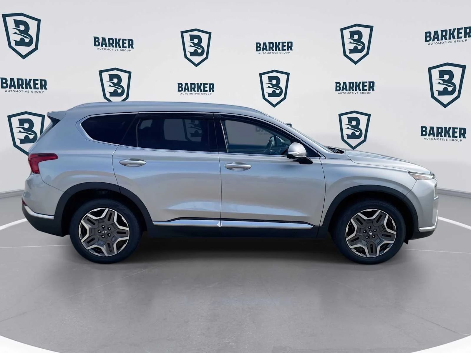 Used 2022  Hyundai Limited image 9