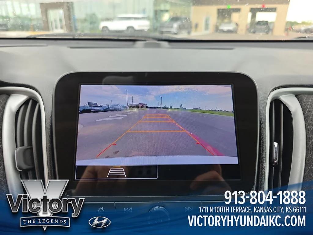 Used 2024 White Chevrolet LT image 20
