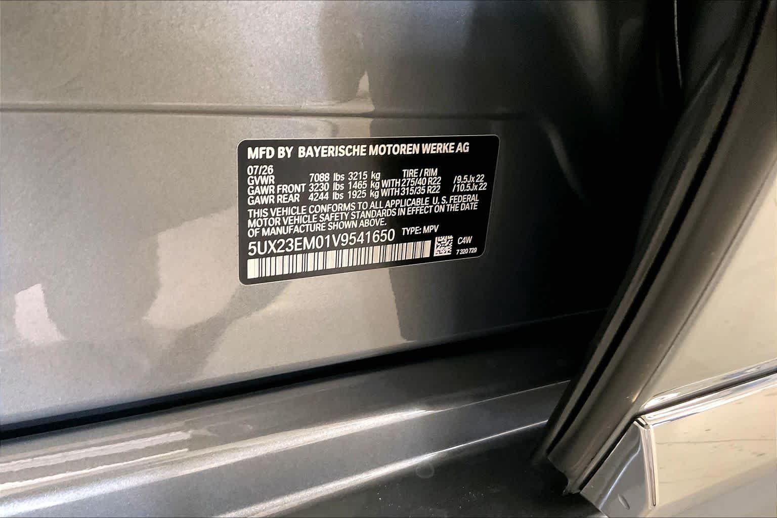 New 2027 Skyscraper Grey Metallic BMW xDrive40i image 18