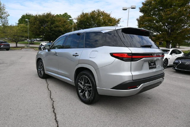 Used 2025 Silver Lexus 350 Premium image 10