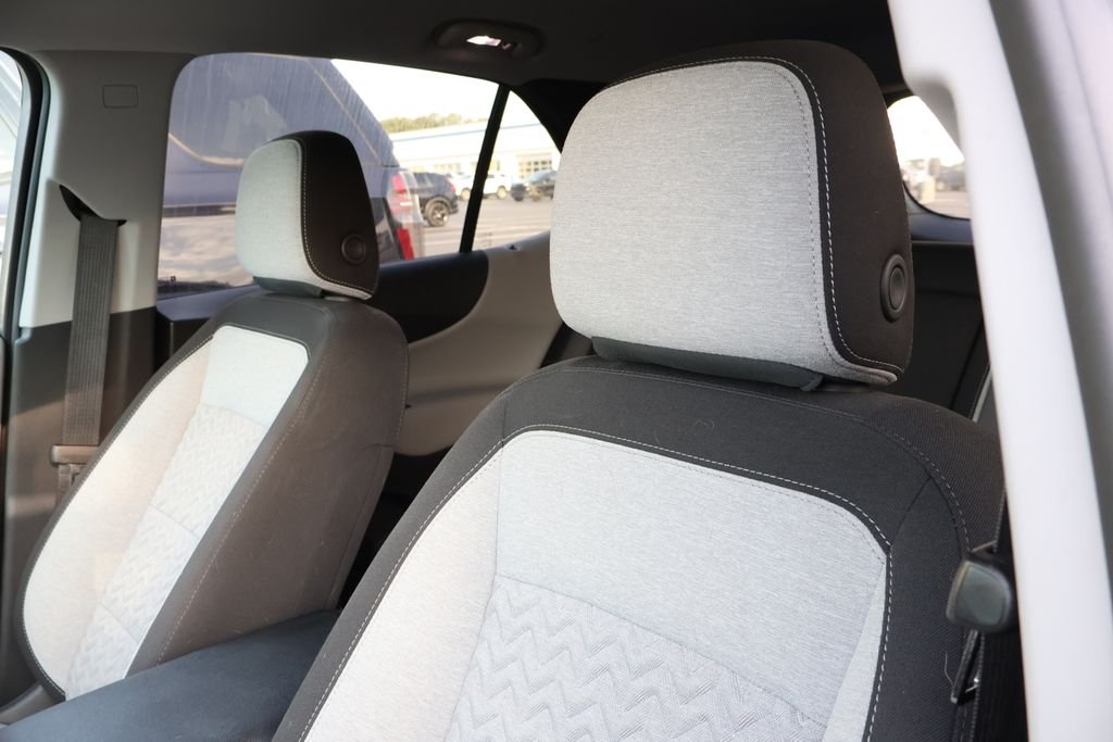 Used 2024 White Chevrolet LS image 11