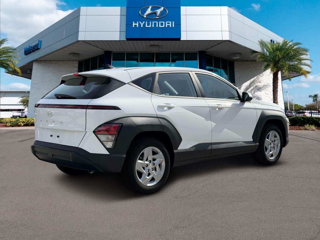 New 2027 White Hyundai SE FWD image 41