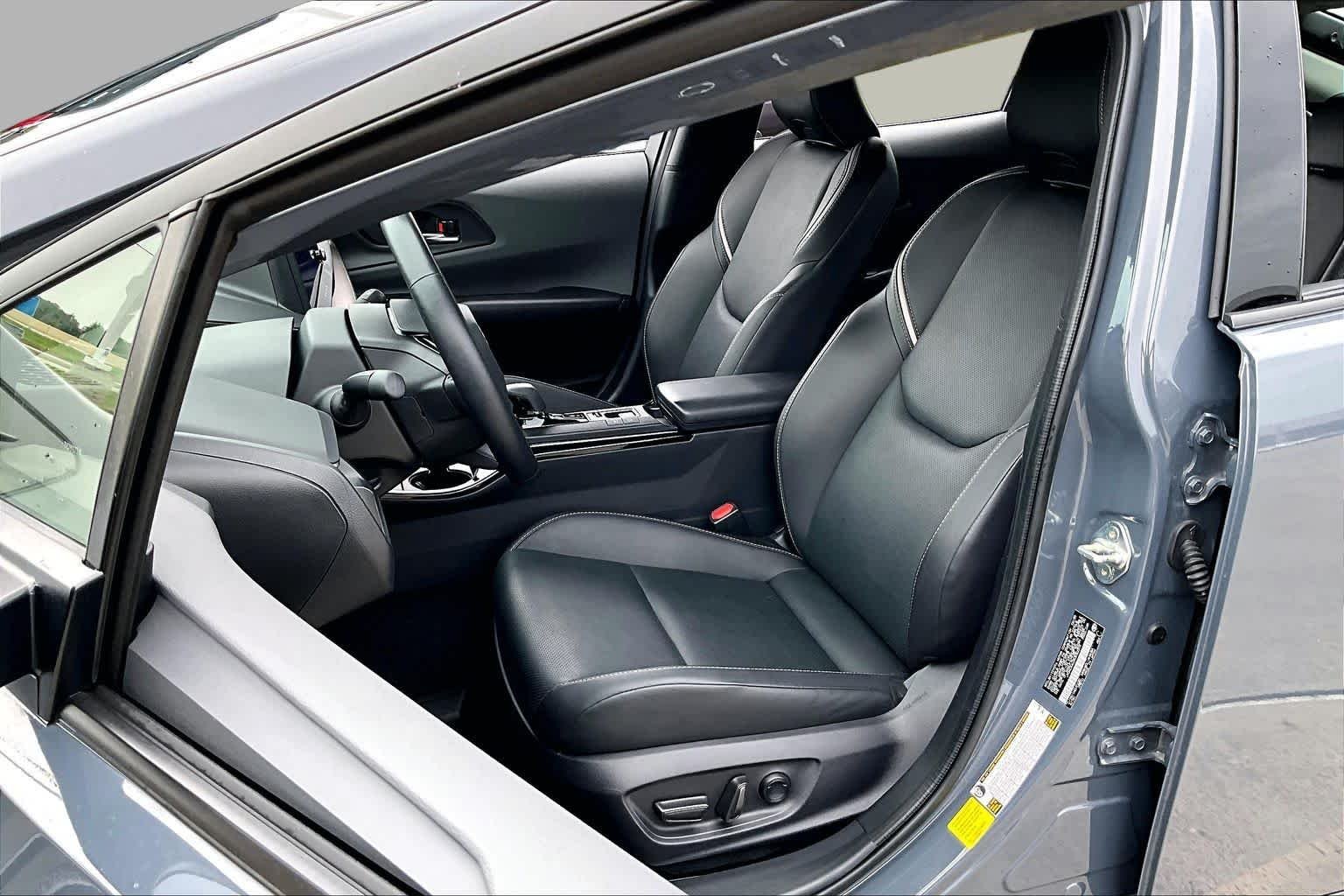 Certified Used 2025 Guardian Gray Toyota Limited image 8
