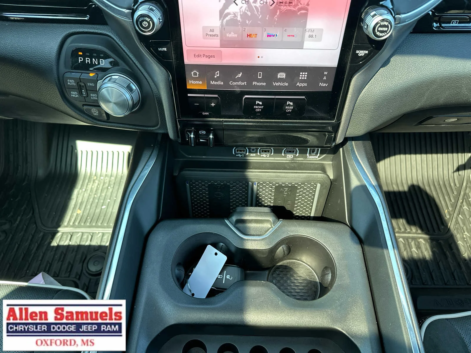 2026 RAM 1500 Laramie - Photo 32