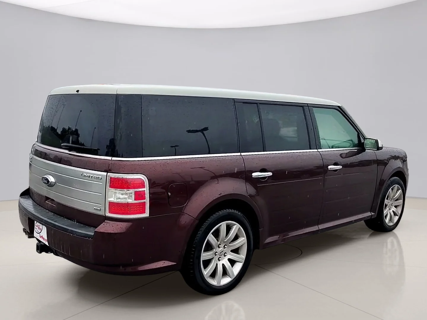 Used 2009 Red Ford LIMITED image 5