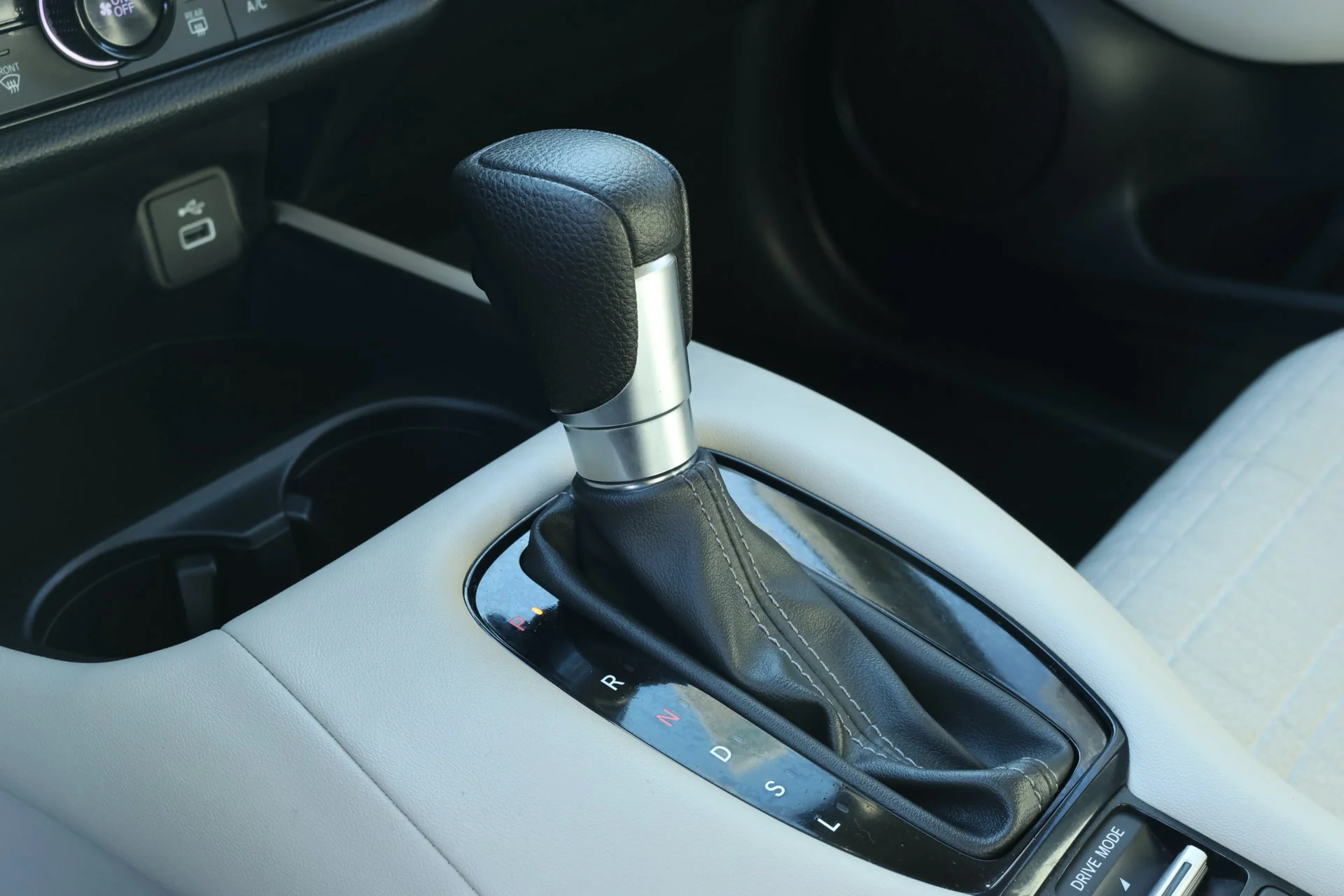 Used 2024 Gray Honda LX image 13
