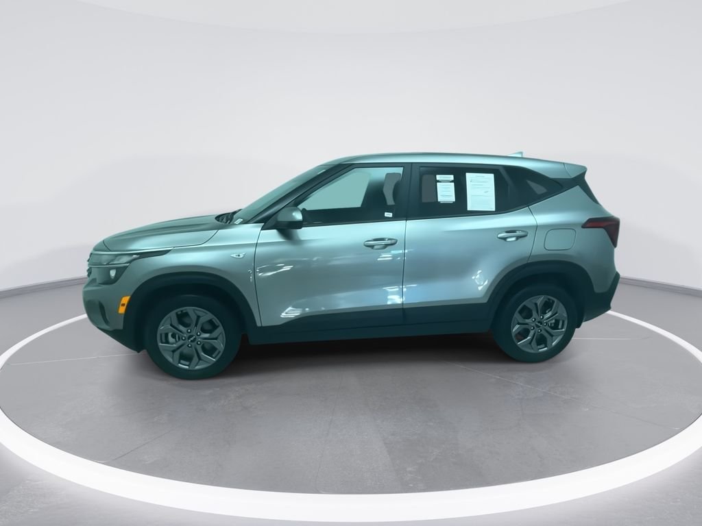 Used 2023 Silver Kia SX image 6
