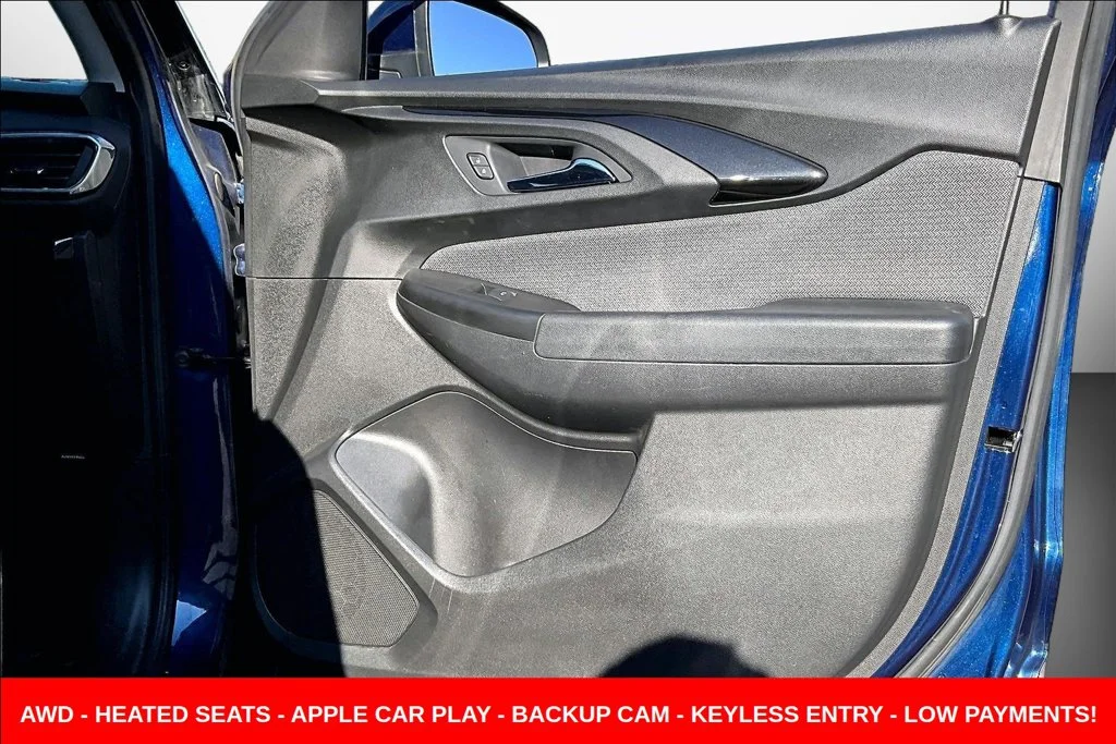 Used 2022 Blue Chevrolet LT image 32