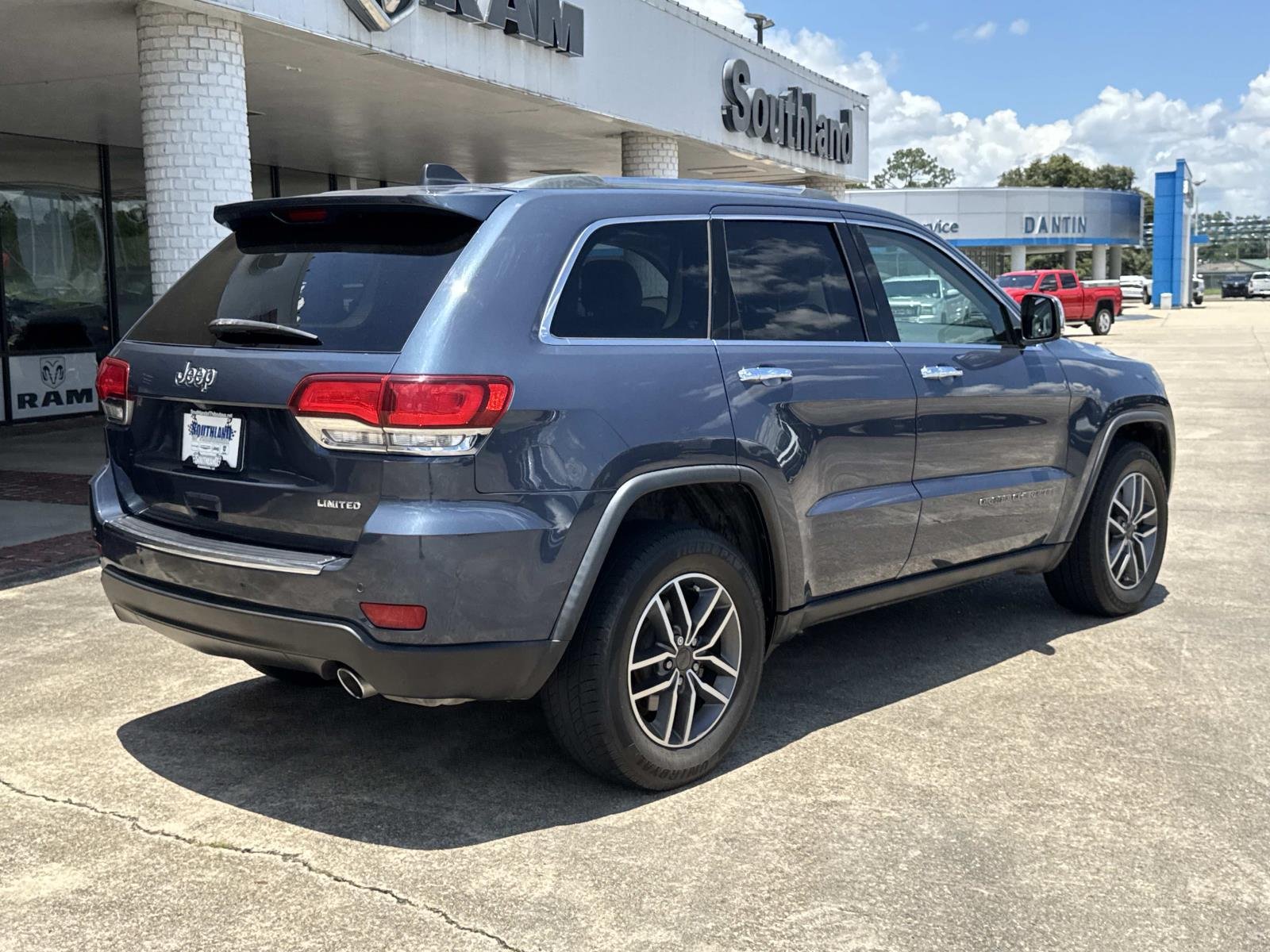 Used 2020 Blue Jeep Limited image 7