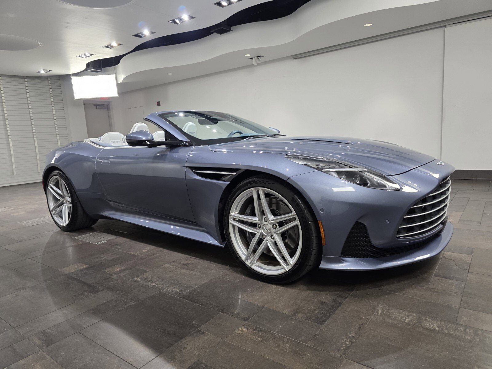 2025 Aston Martin DB12 Volante's photo