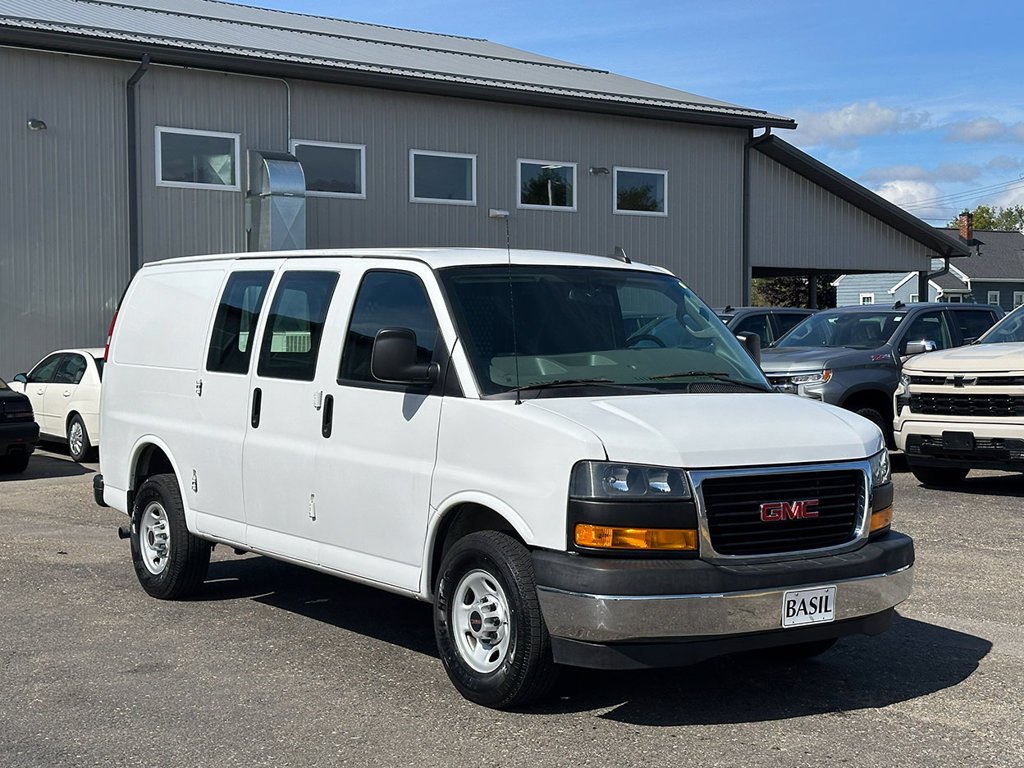 Used 2019 White GMC Work Van image 32