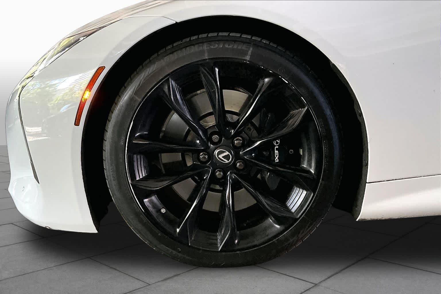 Used 2021 Ultra White Lexus  image 10
