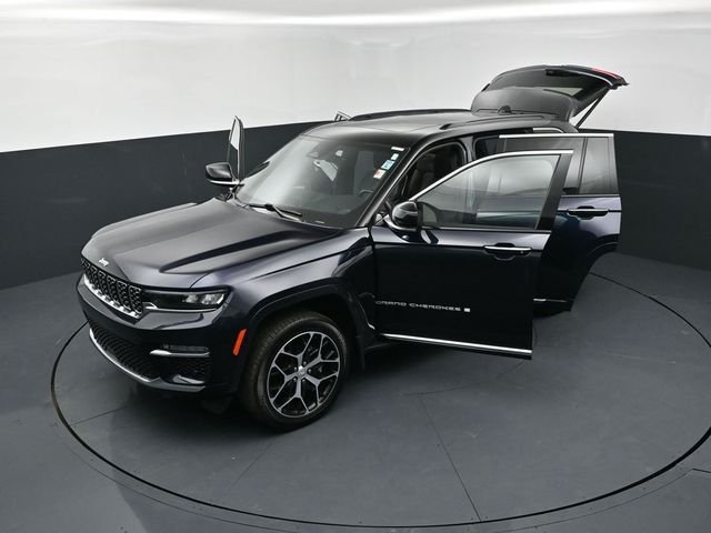 Used 2024 Black Jeep Summit Reserve image 26