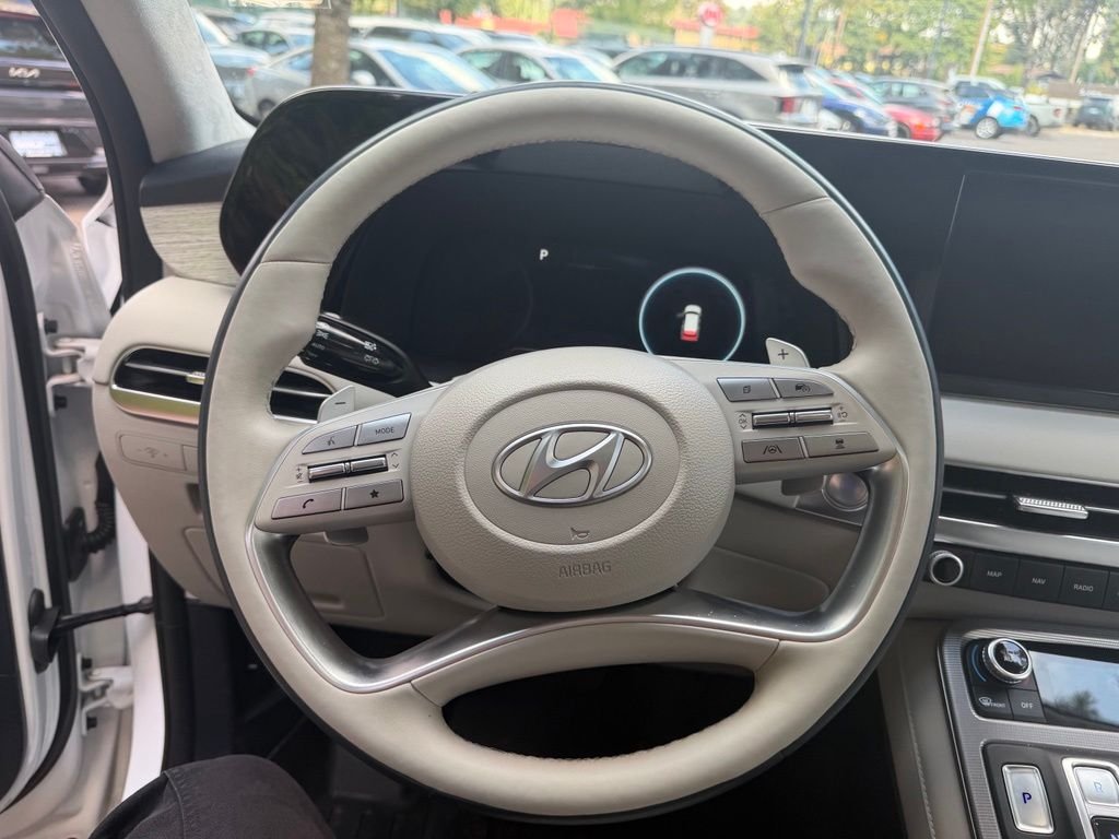 Used 2024 Hyper White Hyundai Calligraphy image 17