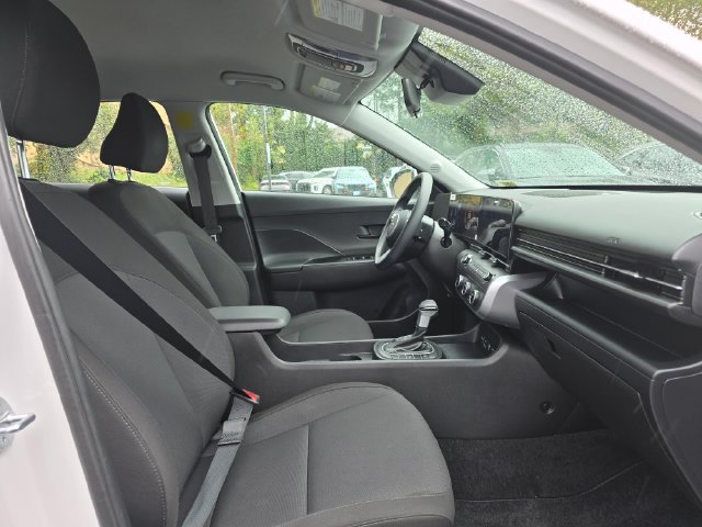 Certified Used 2025 Red Hyundai SEL image 11