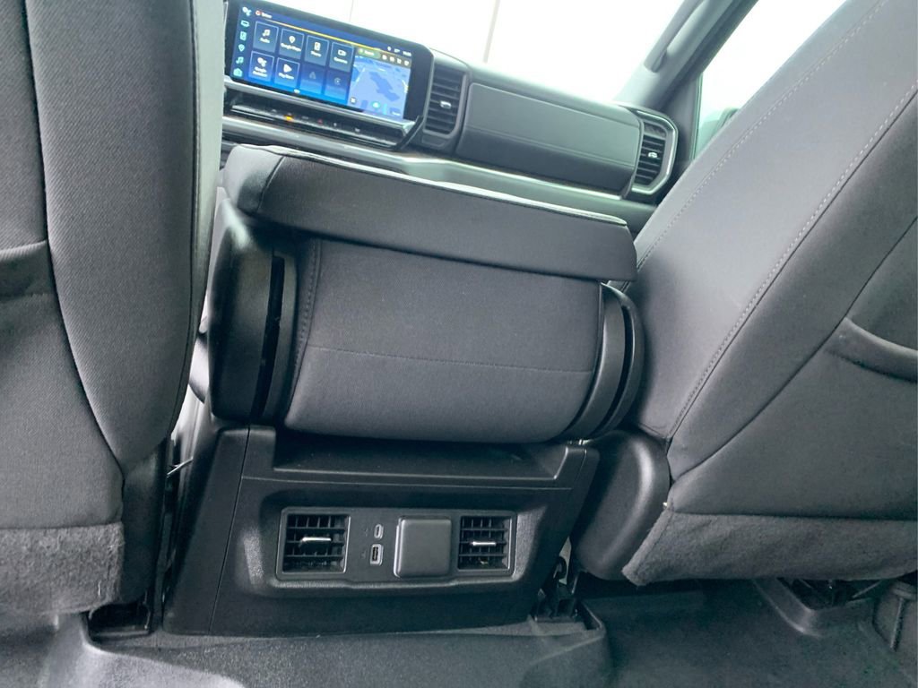 2025 Chevrolet Silverado 1500 LT - Photo 19