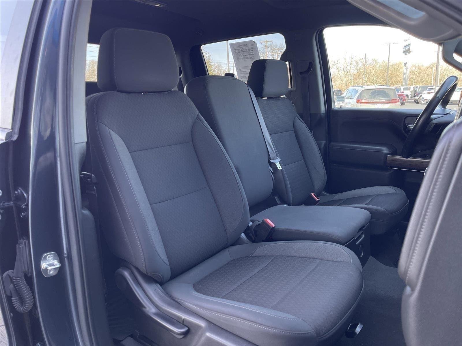 Used 2022 Shadow Gray Metallic Chevrolet RST image 32