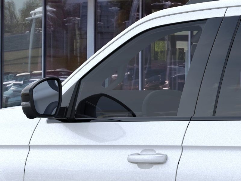 New 2025 Star White Metallic Tri-Coat Ford Platinum® MAX image 43