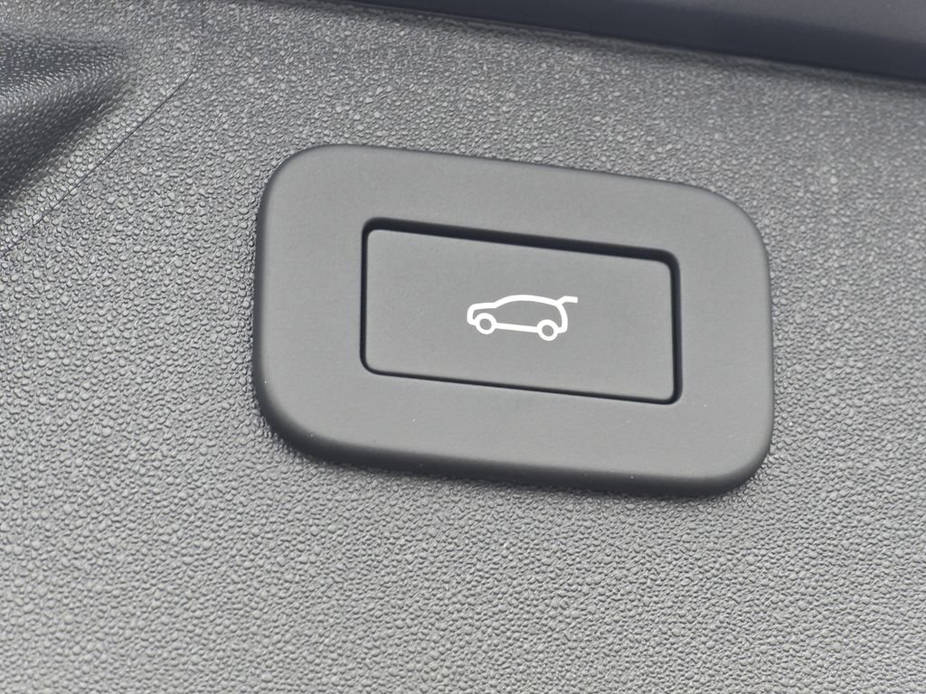 New 2025 Varesine Blue Land Rover se image 15