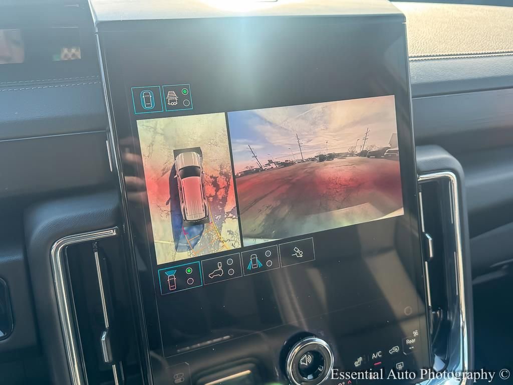 2025 GMC YUKON - Image 18