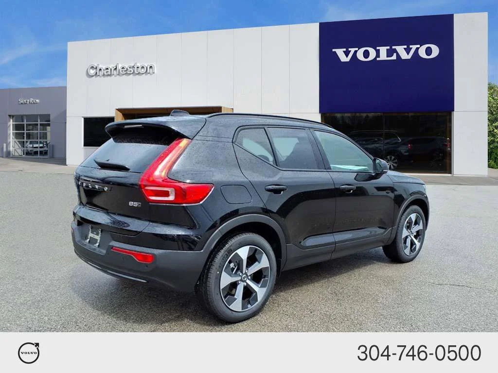 New 2026 Onyx Black Volvo Core image 3