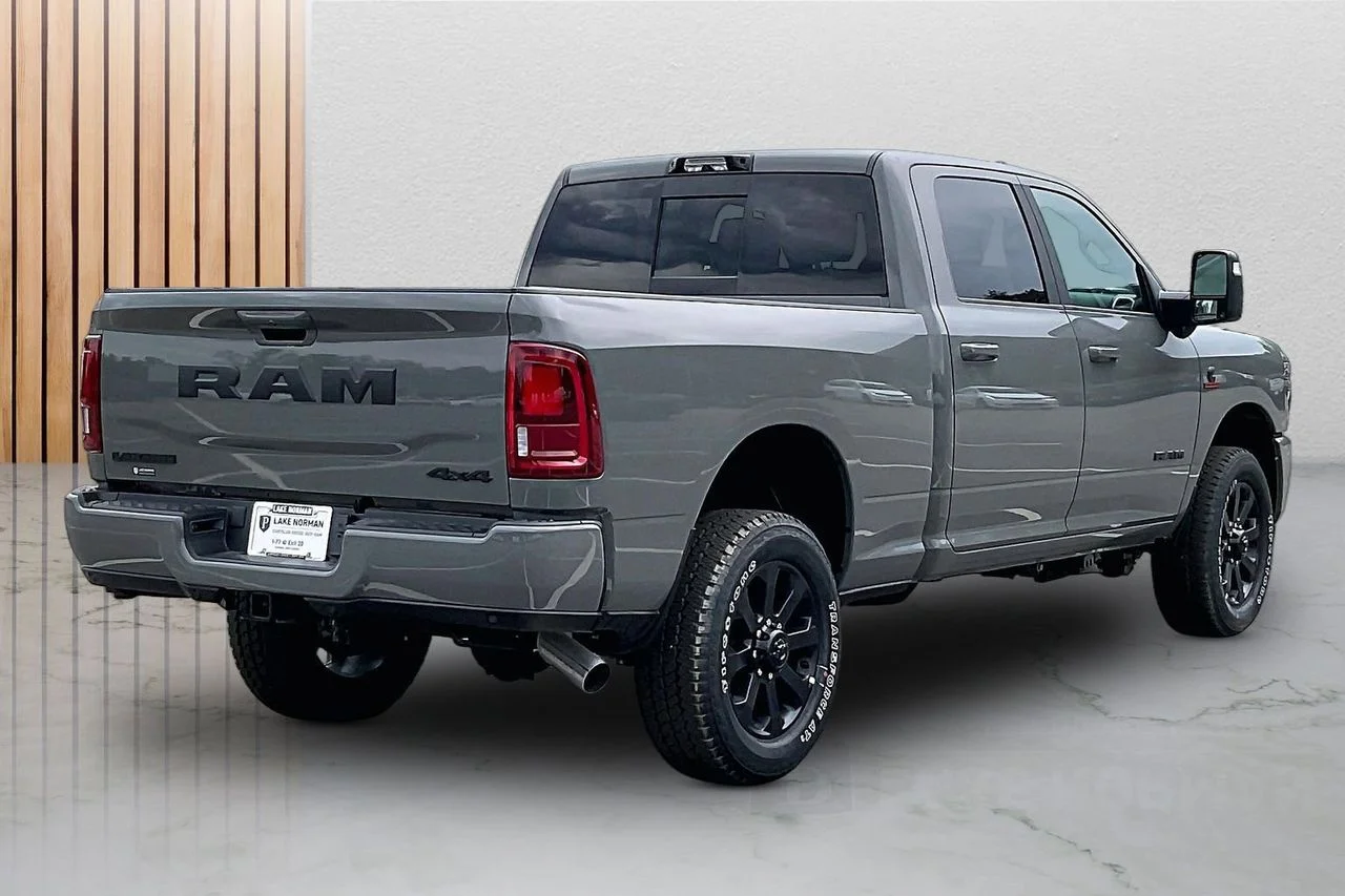 New 2026 Ceramic Gray Clear-Coat Exterior Paint RAM Laramie image 9