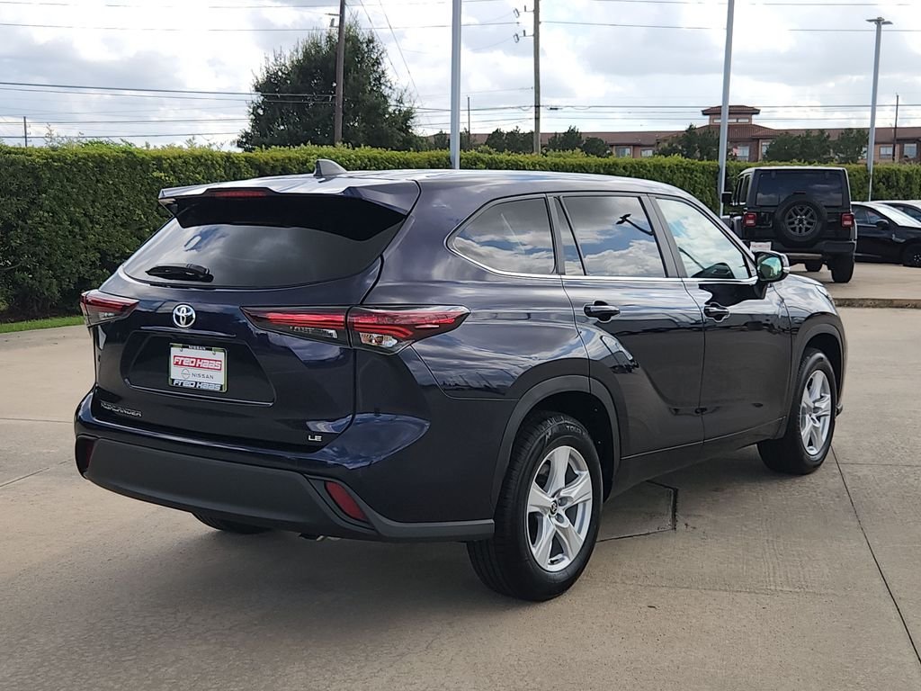 Used 2025 Blue Toyota LE image 5