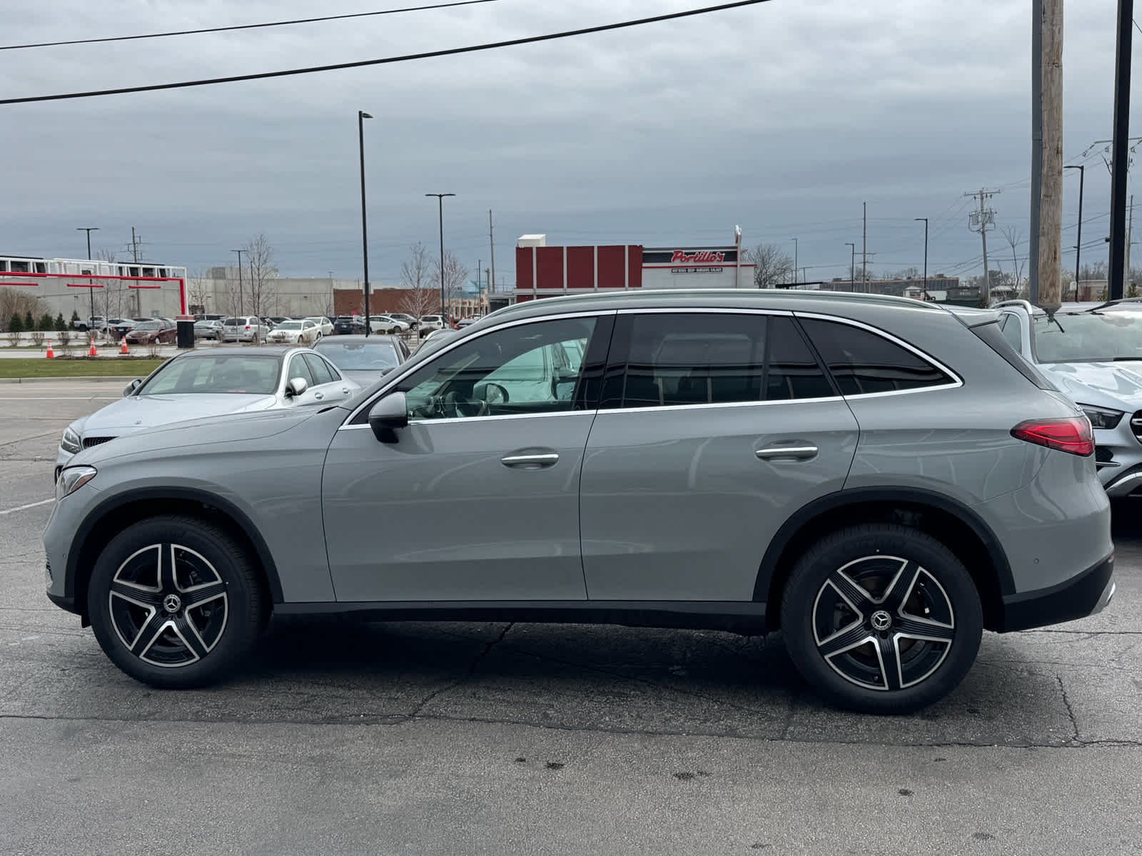 New 2026 MANUFAKTUR Alpine Grey Mercedes-Benz GLC 300 image 12
