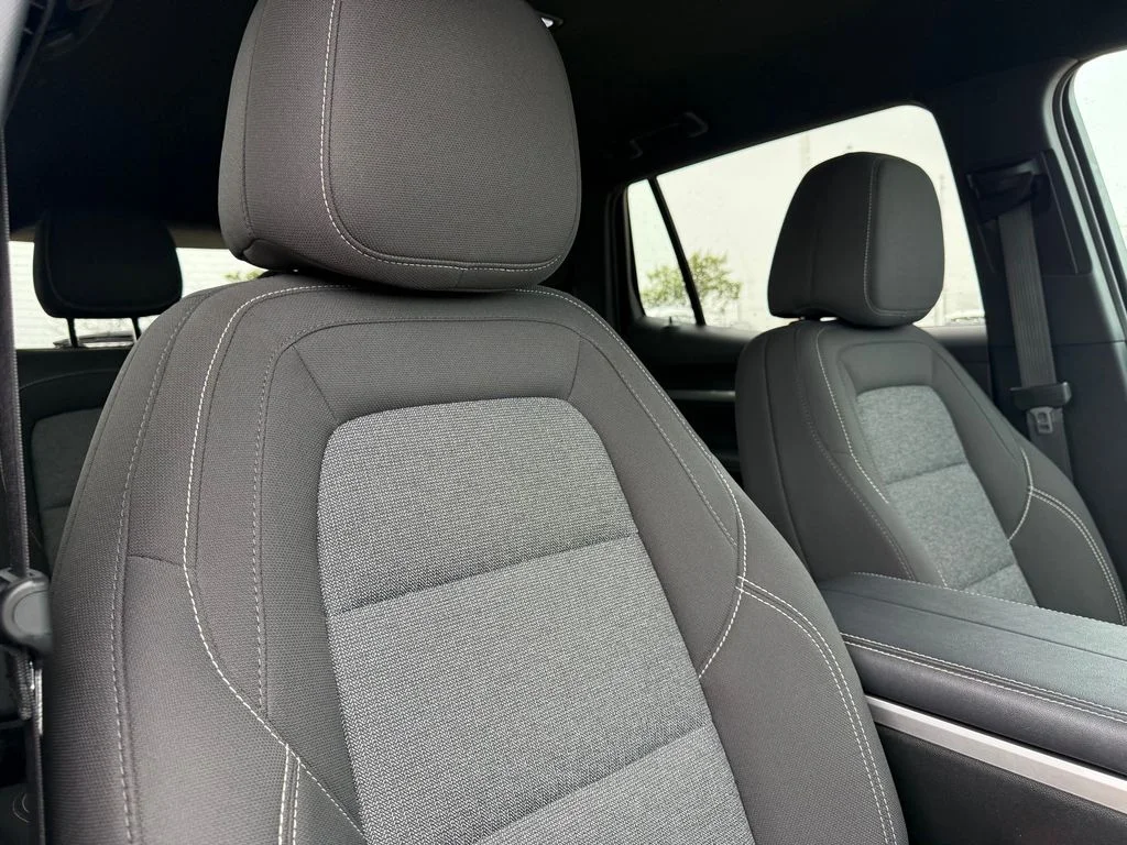 Used 2026 White GMC Elevation image 29