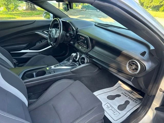 Used 2017 Silver Chevrolet SS image 11