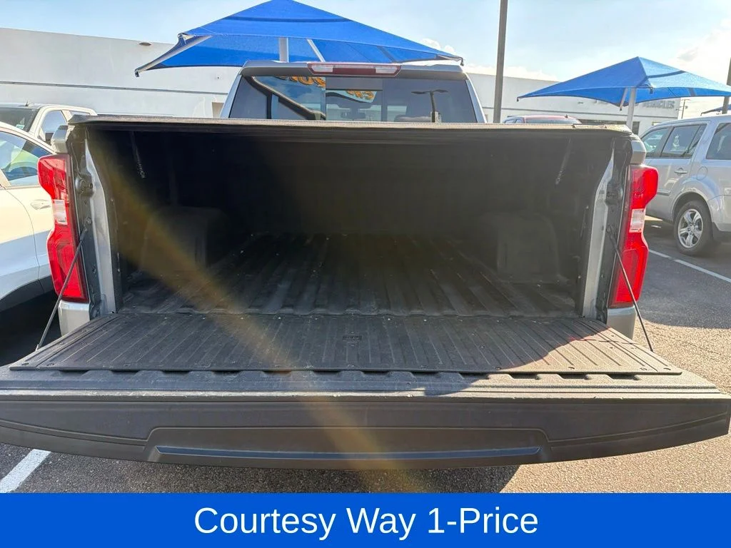 Used 2020 Gray Chevrolet RST image 12