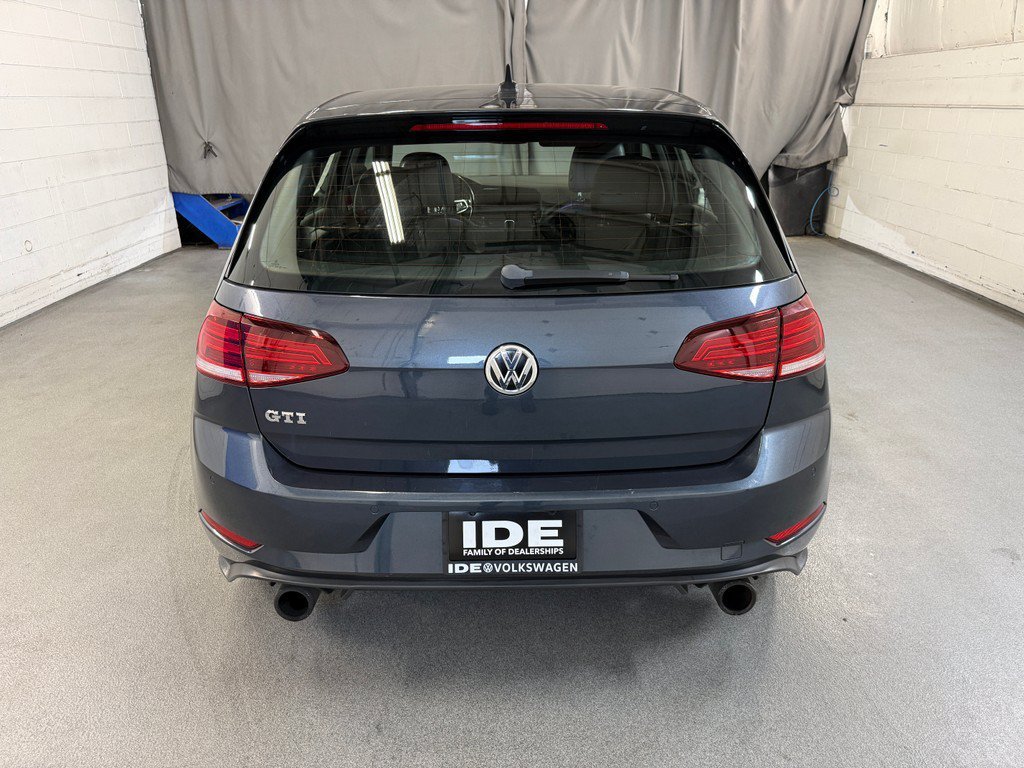 Used 2018 Dark Iron Blue Metallic Volkswagen Autobahn image 11