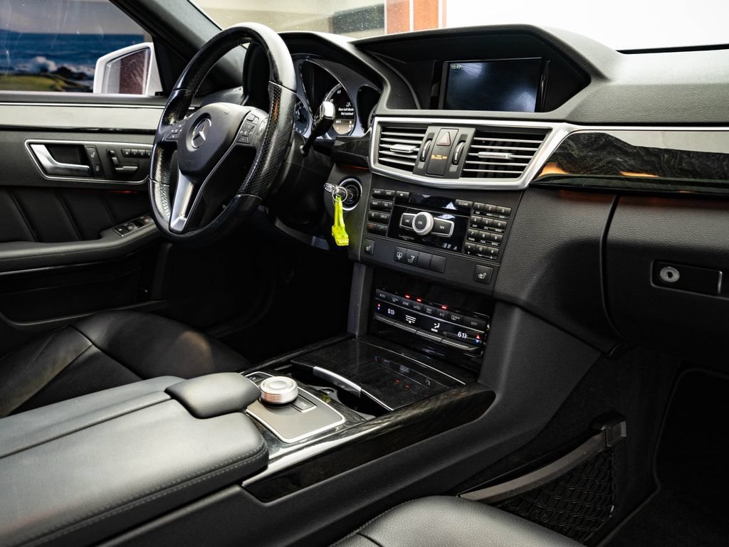 Used 2012 White Mercedes-Benz E 350 Luxury image 51