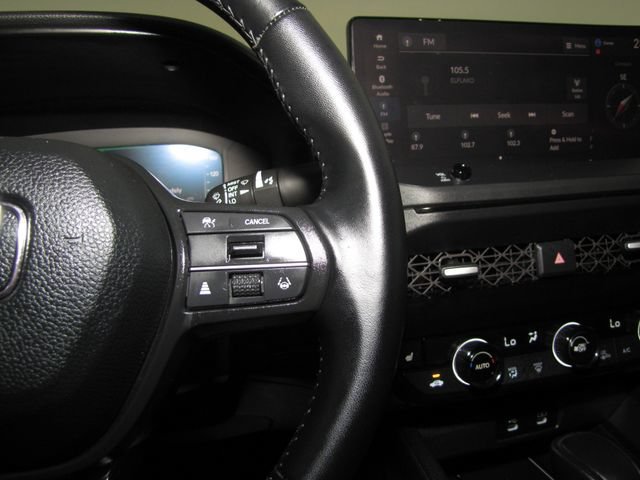 Certified Used 2025 Platinum White Pearl Honda EX-L image 37