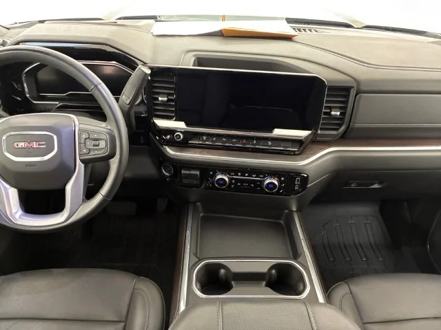 Certified Used 2025 Onyx Black GMC SLT image 21