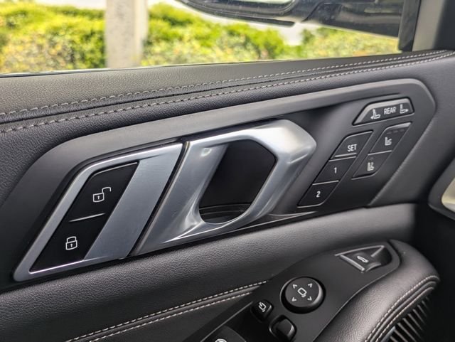 Used 2026 Gray Metallic BMW M60i image 28
