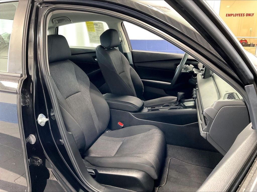Used 2023 Black Honda LX image 11