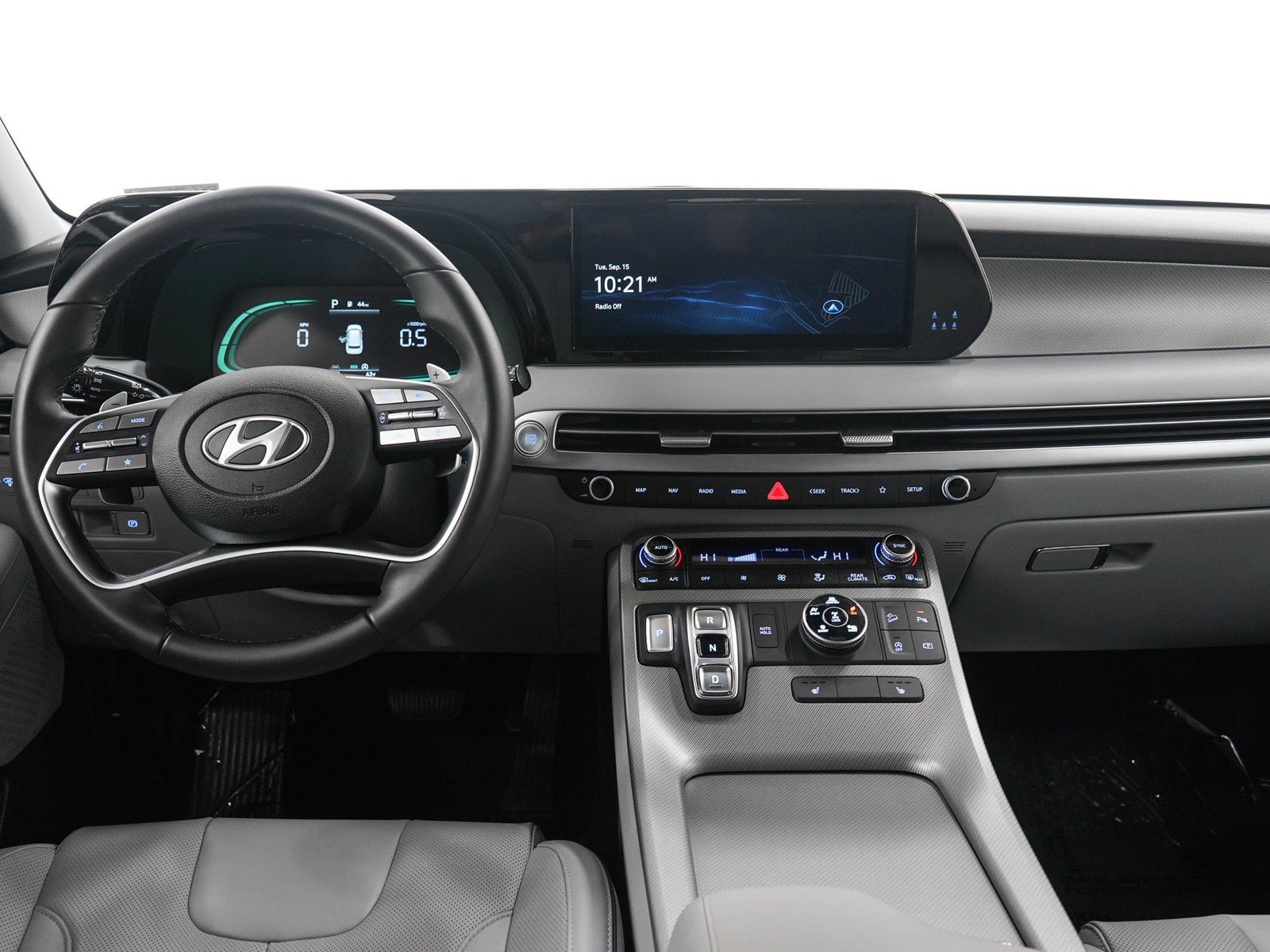 Certified Used 2025 Steel Graphite Hyundai SEL AWD image 18