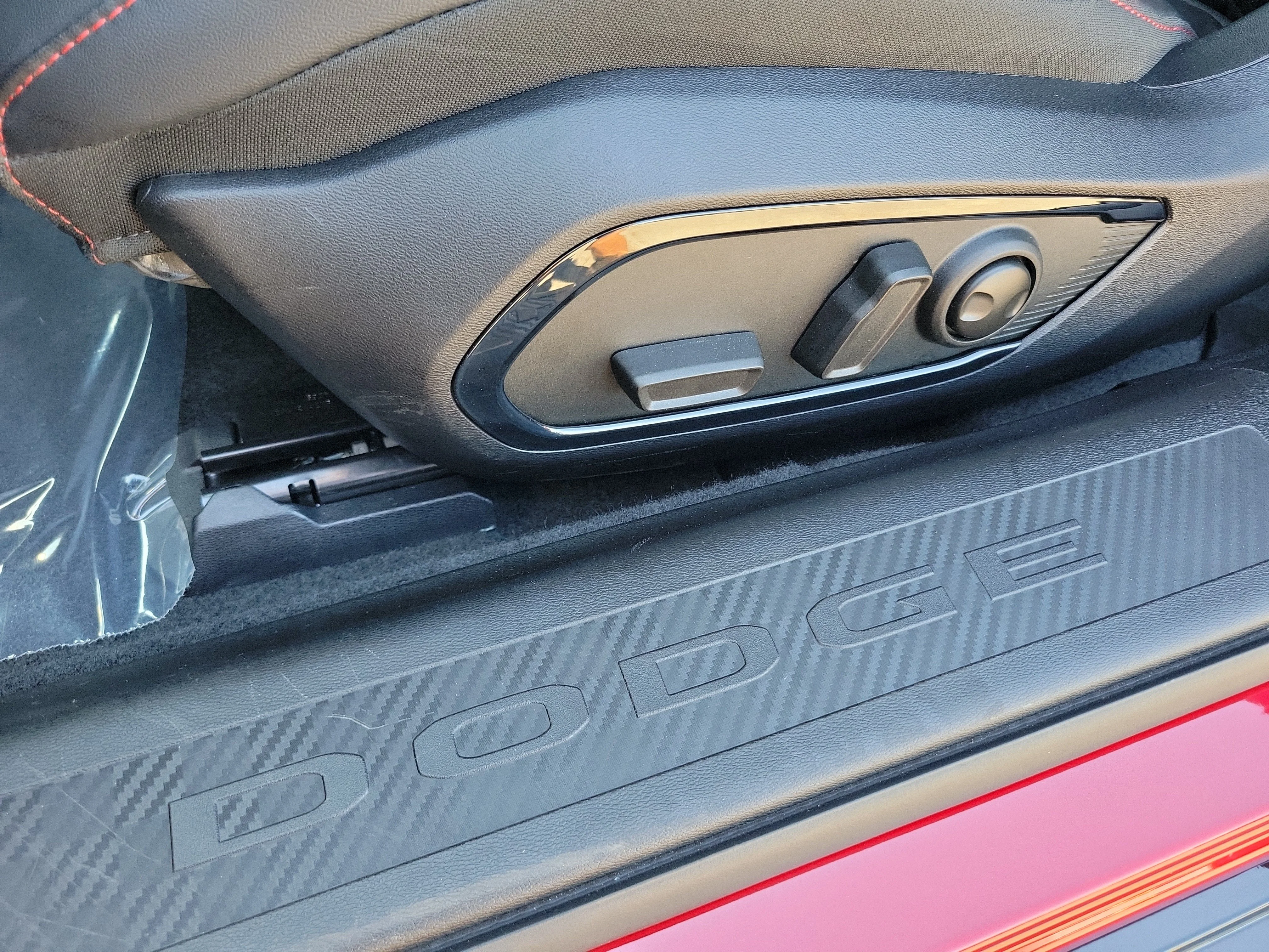 Used 2025  Dodge R/T image 14