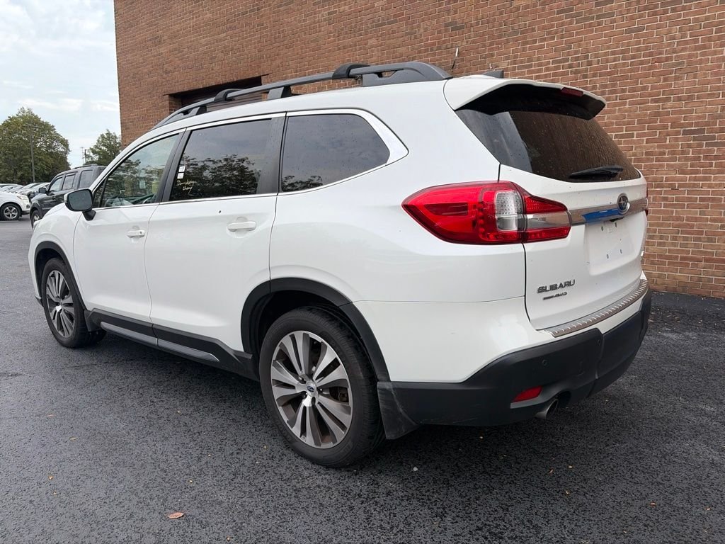 Used 2022 Crystal White Pearl Subaru Limited image 11