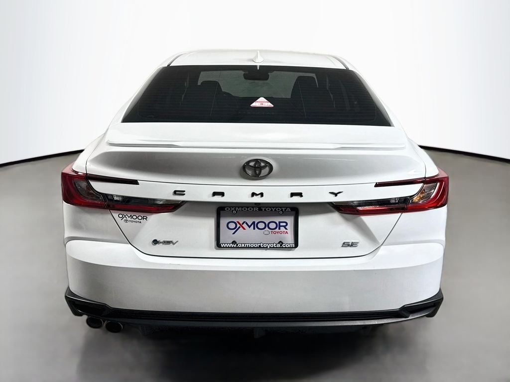 Used 2025 Ice Cap Toyota SE image 6