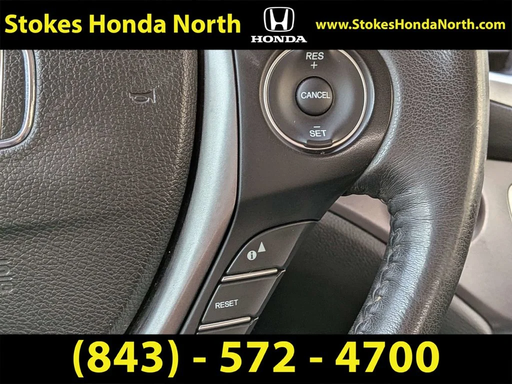Used 2017  Honda RTL image 26