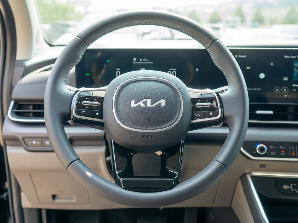 New 2026 Aurora Black Pearl Kia EX image 17