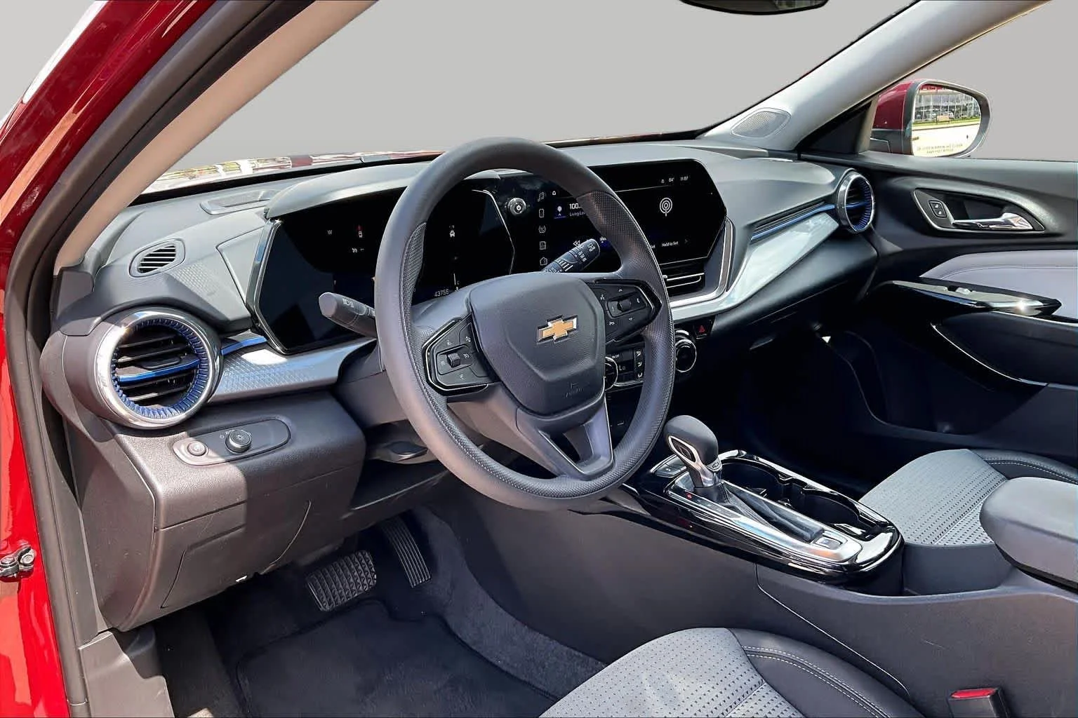 Used 2025 Crimson Metallic Chevrolet LT image 15