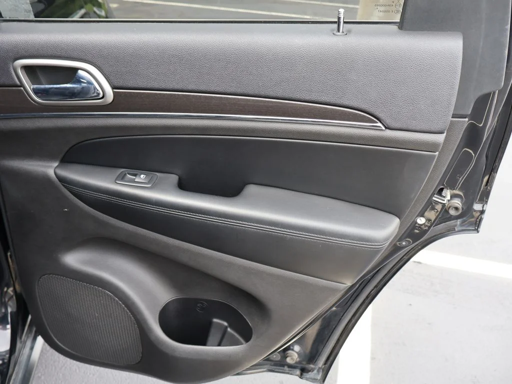 Used 2018 Black Jeep Limited image 15