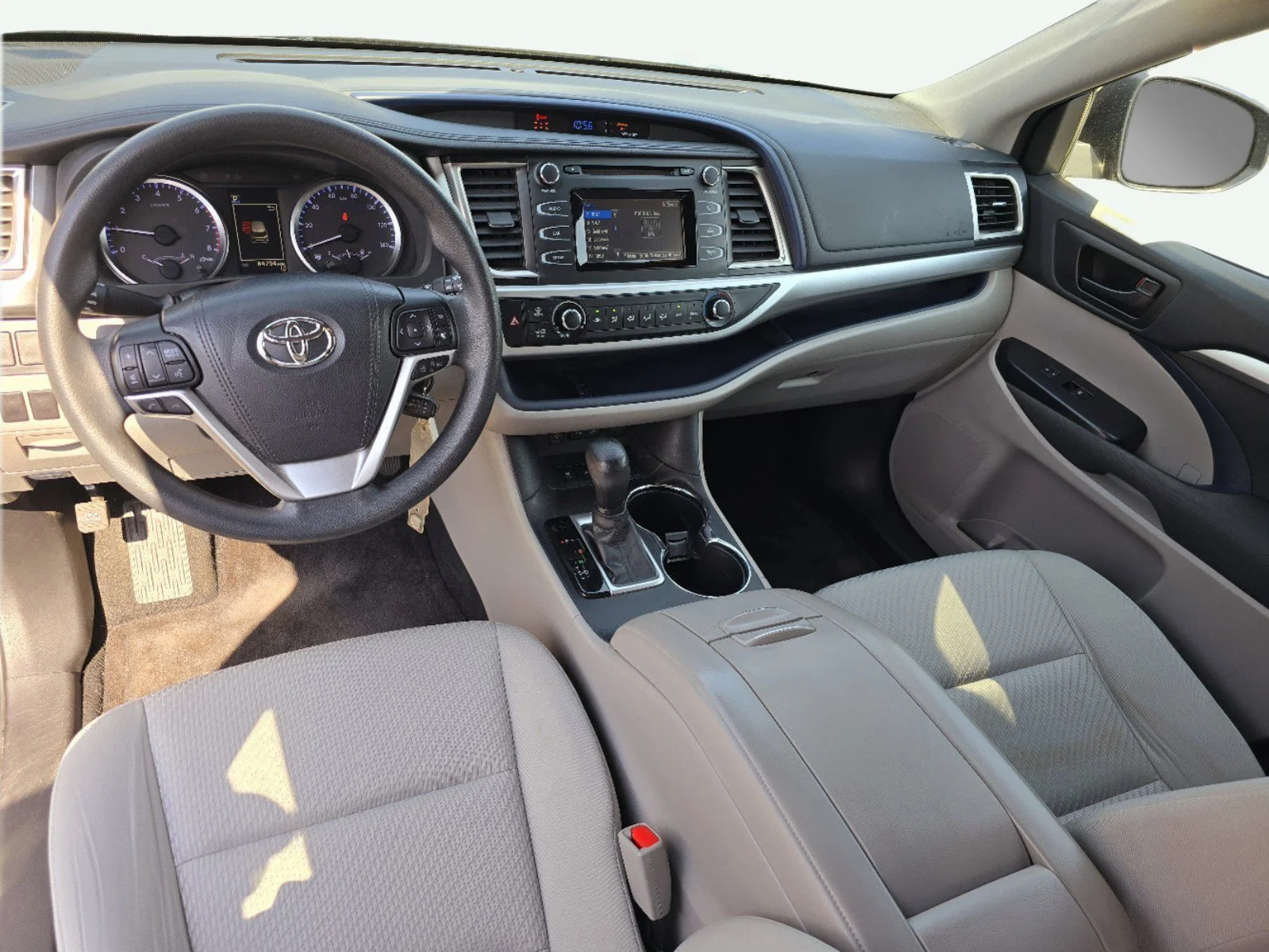 Used 2018 Midnight Black Metallic Toyota LE image 20