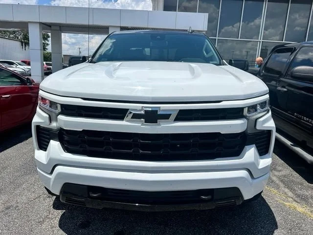 Used 2024 Summit White Chevrolet RST image 30